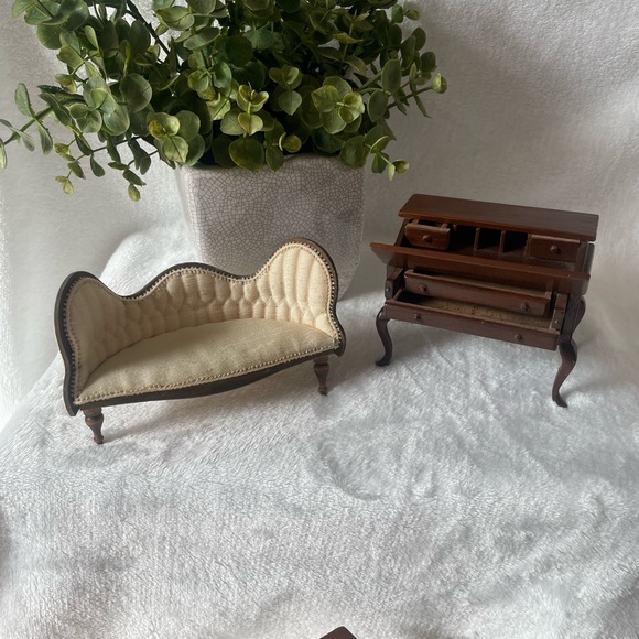 Miniatures - Picture 3 of 7